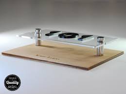 Signe En Bois Avec Des Lettres Acryliques Pour La Signalisation D Appartement D Hotel Suite D Appartement Signe De Numero De Chambre D Appartement D Hotel Suit En 2020 Des Lettres Signs Appartement Chambre
