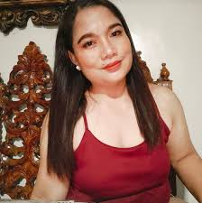 HE CALLED 911 BECAUSE HE WAS HUNGRY—AND THEN SHE SHOWED UP It was around  9:30 at night, and I was just getting my youngest ready for bed when the  call came through.