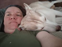 What to do in Waldport for a 25-year-old looking to have fun and meet  people?