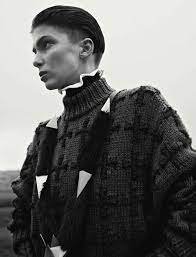 8 Stunningly Beautiful Androgynous Models Androgynous Models Knit Fashion Editorial Editorial Fashion