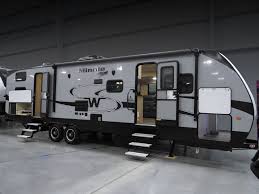 Perfectly sized for family adventures, the minnie winnie will get you and the entire crew to your destination in comfort. Winnebago Minnie Plus Family Rving Magazine
