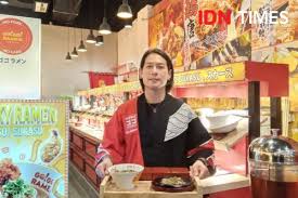 Coto makassar daeng imba beralamatkan di jalan rajimin, sebelah selatan gor sleman, yogyakarta. Buka Restoran Baru Ala Jepang Chef Juna Ciptakan Pengalaman Unik