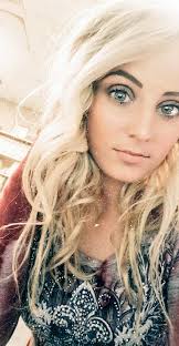 Fallon Redding (@fallonbarnes04)