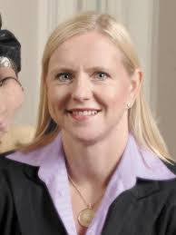 Lori Goltermann's Instagram, Twitter & Facebook