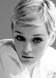 Take inspiration from '60s sirens like twiggy and give a pixie cut a try. Short Hairstyles For Oval Faces Cute Hairstyles For Short Hair Oval Face Hairstyles Hair Styles 2014