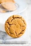 How do you store ginger snap cookies?
