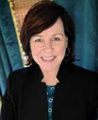 Helen Trumbull's Instagram, Twitter & Facebook