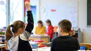 Das haben bund und länder am dienstag. Corona Regeln Schulleitungen Sind In Der Pflicht Ndr De Nachrichten Niedersachsen