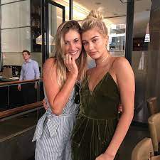 1.74 cm uzunluğunda olan ve 50 kilogram ağırlığında olan subaşı, 2008 yılında miss turkey yarışması ile şöhret basamaklarını. Hailey Baldwin News Unluler Insan