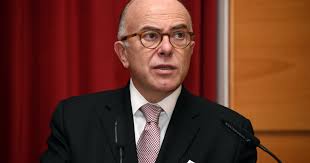 Photos. Bernard Cazeneuve, ancien Premier ministre, remet les diplômes de  Sécurité intérieure aux étudiants de la faculté de droit de Nancy