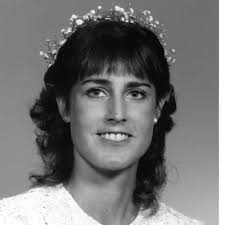 Lisa Caperton's Instagram, Twitter & Facebook