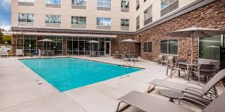 See pricing and listing details of roswell real estate for sale. Hotels In Woodstock Ga Near Canton Holiday Inn Express Suites Atlanta N Woodstock