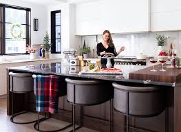Discover more furniture stores companies in birmingham on manta complete kitchen design centre for cabinets, appliances and counter top. A Peek Into The Cozy And Elegant Kitchen Of A Birmingham Designer