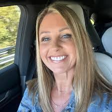 Karlee Campbell's Instagram, Twitter & Facebook