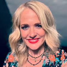 Massive smiles cus The Beneath The Neon Glow tour starts WEDNESDAY 🎉🎉 As  you know community is a the centre of all things Elles Bailey so I have  created a Facebook group