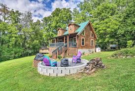 We speak your language · free cancellation · best price guarantee Maggie Valley Family Cabin Mit Porch Und Fire Pit Ferienhaus Maggie Valley