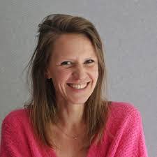 Lisa Hereford's Instagram, Twitter & Facebook