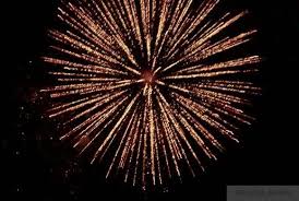 С баржи напротив «огней енисея», с острова татышев в районе «июня» и вантового. V Penzenskom Sputnike 9 Maya 2019 Progremit Salyut