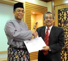 Maybe you would like to learn more about one of these? Prof Zakaria Kasa Naib Canselor Upsi Yang Baru Semasa Mstar