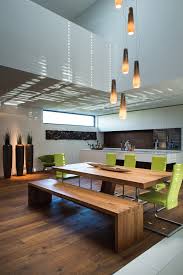 The bank expanded and opened branches in bad brückenau (1970) and würzburg (1976). Interieur