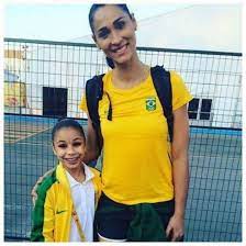 Flávia lopes saraiva (born september 30, 1999 in rio de janeiro) is a brazilian artistic gymnast. Superfofa Flavia Saraiva Torna Se A Xodo Do Brasil Na Rio 2016 Ela Briga Por Medalha Nesta Segunda