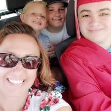 Tara Vigna's Instagram, Twitter & Facebook