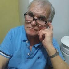 Недавно увидела картину "Лишённые рая" художника Гелия Коржева, и до сих  пор не отпускает. Постоянно возвращаюсь и заново рассматриваю. Мы ведь как  привыкли? Стройные, златовласые и прекрасные, Адам и Ева стоят у