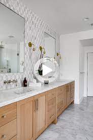 Its streamlined base is crafted from solid and manufactured wood with a brown oak finish, and is capped with a carrara marble surface and ceramic undermount sink, so all you need to add is a faucet. Pin On Bathroom Oak Bathroom Vanity Oak Bathroom Modern Master Bath