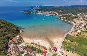 Rab ist einer der sonnenreichsten orte europas und daher eine ideale insel für einen entspannten strandurlaub. Ferienhaus Rab Kampor Kroatien Ckr330 Novasol