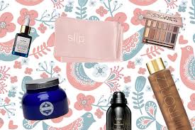 De beauty junkies store heeft producten die je huid echt blij maken. Gift Ideas For The Beauty Junkie In Your Life Earn Spend Live