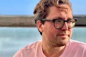 Gomez star Tom Gray warns of 'double whammy of income destruction' for  musicians