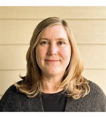 Laura Studebaker's Instagram, Twitter & Facebook