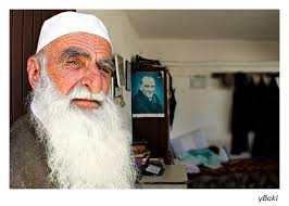 Why does Orthodox Christian priests and monks wears long beards and why  Roman Catholics does not