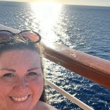 Shana Stout's Instagram, Twitter & Facebook