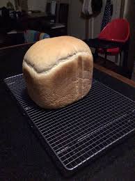 Basic White Loaf 3 4 Tsp Yeast 560g Laucke Bread Mix 385ml Water 4 Hours Large Loaf Dark Crust Getting Down To A More Manageable S Bread Mix Bread Yeast