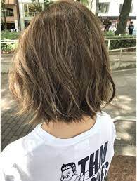 botanium滝島 外国人風ホワイティアッシュ 切りっぱなしボブ l018942107 ボタニウム botanium のヘアカタログ ホットペッパービューティー ヘアカット ボブパーマ ヘアスタイル