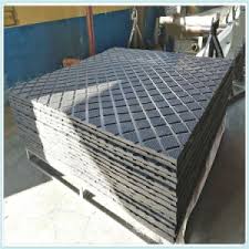 Pine does not warp over time such as oak and is rubber mats: China Horse Stall Mats Stall Mats Livestock Trailer Flooring Rubber Materials Livestock Rubber Flooring China Silicone Rubber Nitrile Rubber Sheet