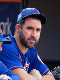 John Verlander's Instagram, Twitter & Facebook