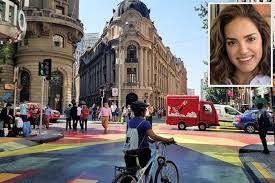 Fiscalía analiza nueva arista investigativa en muerte de modelo brasileña que cayó de un edificio. Midianews Modelo Cuiabana Morre Ao Cair Do 12Âº Andar De Predio No Chile