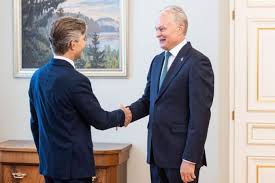 Naujoje Vyriausybėje užsienio reikalų ministro pareigas toliau eis Kęstutis Budrys - Tie 2