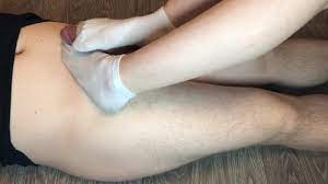 kelly_feet sexy girl footjob in white socks handjob socks cum - RedTube