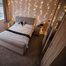 Although white or neutral colors are considered the epitome of modern minimalist design, splashes of bolder colors and combinations can work quite well in minimalist bedroom decors, and we will present you with some iconic modern designs, which prove that. Cozy Minimal Bedroom Decor Visual Guide Istorage