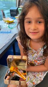 Spending the morning with some Potter fans, painting their future school  and packing their cases for the train! Oh and Hedwig made a visit to drop  off some owl posts!🦉, #potterfanart #platform9¾ ...