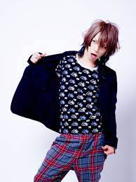 武瑠 tumblr fashion visual kei outfits