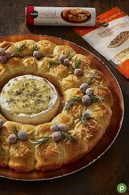 This publix thanksgiving story is a little reminder that in a world christmas dinner usually involves a ham, but if you want round two of turkey time, we fully support. Want A Dinner Appetizer No One Will Want To Pass Up Make This Festive Crescent Wreath With A Garlic Rosemary Brie Ce Food Holiday Recipes Christmas Appetizers