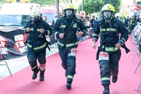 Jun 26, 2021 · hasta el lugar se desplazaron efectivos de consorcio de bomberos del levante almeriense, junto con guardia civil, policía local, los servicios sanitarios de la junta en prevención y técnicos de. La Viii Carrera Vertical Torre Laguna Reune A 300 Atletas Y Bomberos Radio Marca Almeria