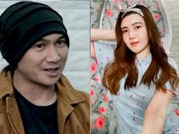 Penyanyi anji manji membagikan tips tampil percaya diri untuk pria yang mengalami kebotakan. Heboh Wawancara Profesor Abal Abal Hadi Pranoto Anji Keburu Senang Testimoni Via Vallen Indozone Id