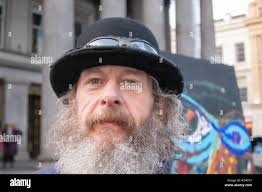 Glasgow, Scotland, UK. 17th January, 2019. The artist Frankie Patrick  Robertson painting outside The Gallery Of Modern Art (GOMA). Credit:  Skully/Alamy Live News Stock Photo