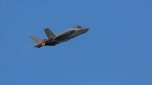 مذيع الحرّة ينطلق بطائرة f35 من داخل استديوهات الحرّة في عرض لخصائصها. Ø§Ù„Ø®Ø§Ø±Ø¬ÙŠØ© Ø§Ù„Ø£Ù…Ø±ÙŠÙƒÙŠØ© ØªØ®Ø·Ø± Ø§Ù„ÙƒÙˆÙ†ØºØ±Ø³ Ø¨Ø¯Ø¹Ù…Ù‡Ø§ Ø¨ÙŠØ¹ Ø§Ù„Ø¥Ù…Ø§Ø±Ø§Øª 50 Ù…Ù‚Ø§ØªÙ„Ø© F35