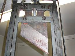 Um sechs uhr starb der raubmörder unter dem fallbeil. German Guillotines